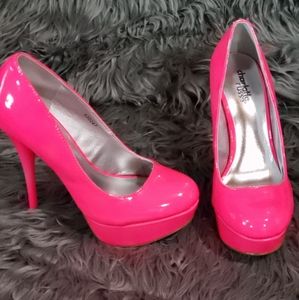 Pink pumps